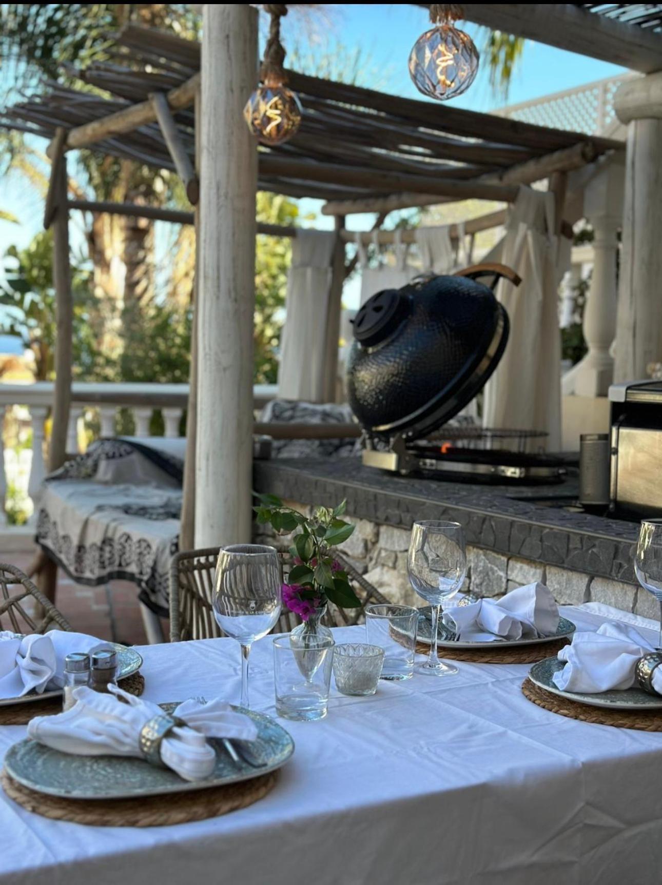 Luxury B&B Villa Tauro Ла-Кала-де-Михас Экстерьер фото